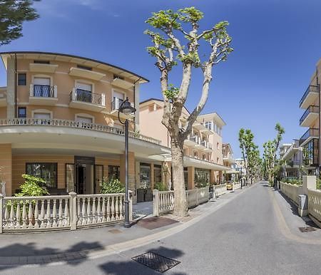 Hotel Mediterraneo Club Benessere Bellaria-Igea Marina Exterior photo